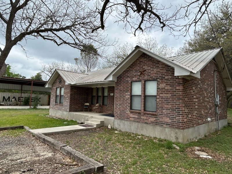 Pioneer Real Estate - Texas Hill Country